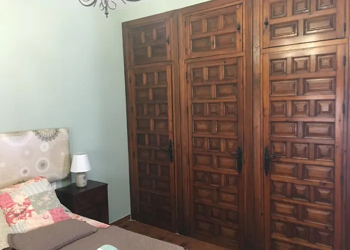 Casa Rural Paloma B&B