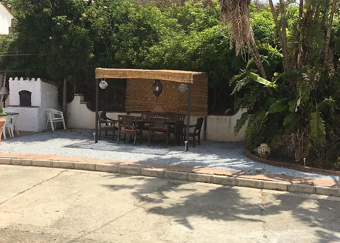 Casa Rural Paloma B&B ベナハラフェ