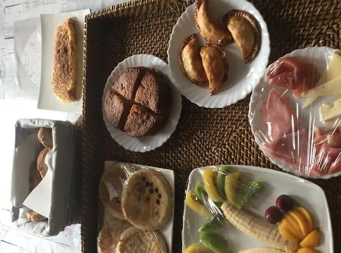 Casa Rural Paloma B&B ベナハラフェ